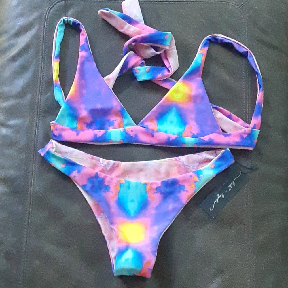 Lali + Layla Bikini